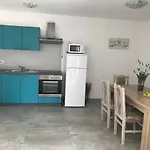 Ibis *