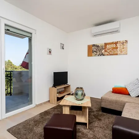 Ibis Apartament *